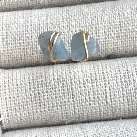 Raw aquamarine confetti gold statement studs earrings March birthstone - Picture 3 of 8
